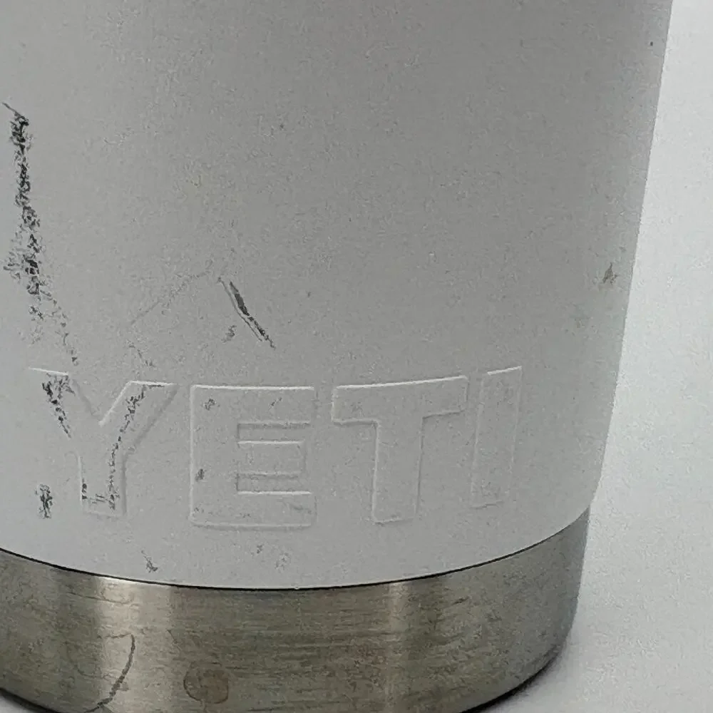 Yeti Rambler 42 Oz Straw Mug With Handle White C6 Logo No Straw